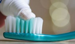 Peneliti Sebut Bahan Pasta Gigi Berbahaya untuk Kesehatan Tulang - JPNN.com