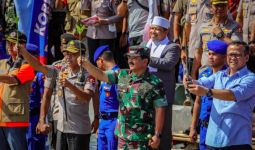 Berikhtiar Jaga Lingkungan Pesisir Tetap Lestari, Polri Dipuji Panglima TNI - JPNN.com