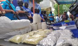 Pabrik Narkoba di Bandung Memproduksi Pil Mengandung Carisoprodol, Apa Itu? - JPNN.com