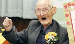 Manusia Tertua di Dunia Chitetsu Watanabe Meninggal - JPNN.com