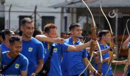 Cara Unik Pemain Persib Bandung Jalani Recovery - JPNN.com