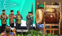 Menpora Mendampingi Wapres Ma'ruf Amin Buka Kongres Umat Islam Indonesia VII - JPNN.com