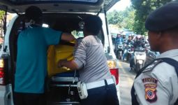 Jalan Raya Malangbong Garut Memakan Korban, Egi Terlindas Bus Budiman - JPNN.com