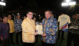 Airlangga Hartarto Bawa Pengurus Golkar Temui Pak SBY, Inilah Hasilnya - JPNN.com
