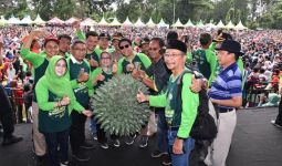 Mendes PDTT Menghadiri Acara Kenduren Durian Wonosalam Tahun 2020 - JPNN.com