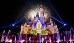China Lockdown Lagi, Sejumlah Orang Terpenjara di Disneyland Shanghai - JPNN.com