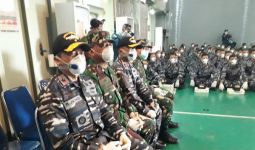 Kasal Kunjungi Prajurit KRI Soeharso-990 dan Satgas Evakuasi WNI ODP Corona - JPNN.com