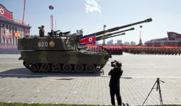 Pasukan Artileri Korut Unjuk Gigi di Depan Kim Jong Un, Begini Hasilnya - JPNN.com
