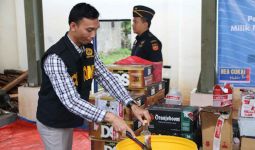 Bea Cukai Memusnahkan Ratusan Ribu Rokok dan Barang Ilegal - JPNN.com