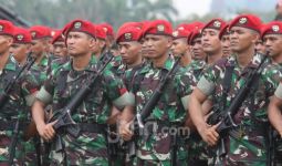 Kabar Baik untuk PNS, TNI, dan Polri soal THR dan Gaji ke-13, Ada Pengecualian - JPNN.com