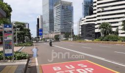 Akhir Pekan di Tengah Covid-19, Seperti Ini Kondisi Jalan Protokol di Jakarta - JPNN.com