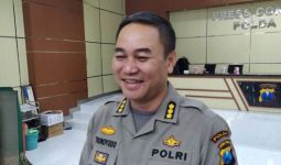Alex Bonpis Ditangkap Bareng 4 Laki-Laki dan 2 Wanita - JPNN.com