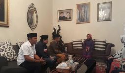 Gus Nabil Sebut Ibunda Presiden Jokowi, Panjenengan Perempuan Hebat - JPNN.com