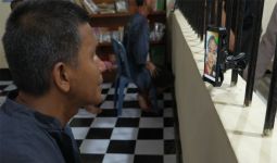 Wabah Corona, Polres Payakumbuh Menerapkan Besuk Online untuk Pengunjung Tahanan - JPNN.com