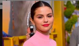Selena Gomez Kecam Facebook dan Instagram - JPNN.com