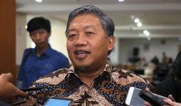 Salat Jumat Dicegah, Masih Pikirkan Pemilihan Wagub DKI Jakarta? - JPNN.com