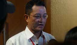 Saat Pantau Panyaluran Sembako, Mensos Juliari Ajak Masyarakat Bergotong Royong dan Berbagi - JPNN.com