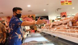 Pasar Mitra Tani Kementan di Bekasi Diserbu Pembeli - JPNN.com