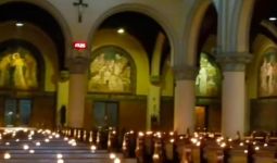 Perayaan Paskah Tahun Ini, Gereja yang Biasa Penuh Sesak Kini Sepi - JPNN.com