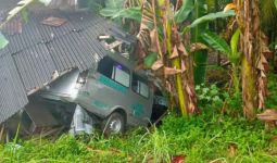 Ambulans Pembawa PDP COVID-19 Kecelakaan di Aceh, Begini Kronologinya - JPNN.com