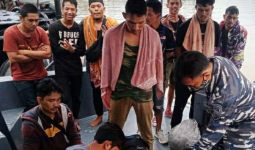 TNI AL Amankan Perahu yang Mengangkut 20 TKI Ilegal dari Malaysia - JPNN.com