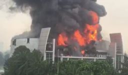 Gereja Christ Cathedral Serpong Terbakar - JPNN.com