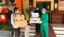 7 RSUD di Jakarta dapat Bantuan APD dari Kampus UNJ - JPNN.com