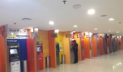 ATM di Malaysia Kembali Beroperasi 24 Jam - JPNN.com