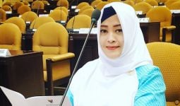 PNS Dapat Tunjangan Pulsa, Fahira Idris: Semoga Pelajar dan Guru Menyusul - JPNN.com