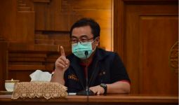 Lihat Tingkah Laku Warga Surabaya, Dokter Joni Mengaku Belum Sanggup Penuhi Instruksi Jokowi - JPNN.com