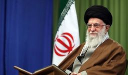 Ayatollah Khamenei Sebut Israel Tumor yang Harus Dibasmi - JPNN.com