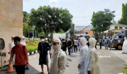 82 Orang Terjaring Razia PSBB Surabaya, 26 Dikirim ke Rumah Sakit Jiwa - JPNN.com