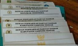 Guru Honorer Tagih Surat Bupati untuk Presiden Jokowi - JPNN.com