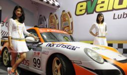 Evalube Gandeng CARFix Buka Layanan Penggantian Oli Mobil di Rumah - JPNN.com