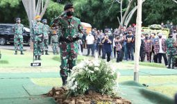 Panglima TNI Pimpin Upacara Pemakaman Jenderal Djoko Santoso - JPNN.com