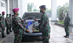 Danlantamal III Brigjen TNI Hermanto Dapat Mobil Baru - JPNN.com