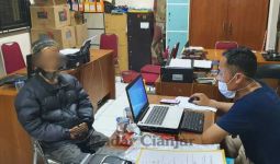 Pria di Cianjur Ditangkap Polisi Gegara Menghina Jokowi Tak Lulus Kuliah di UGM - JPNN.com