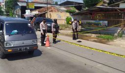 Polisi Buru Pemilik Benda Berbentuk Bom yang Gegerkan Warga Karawang - JPNN.com