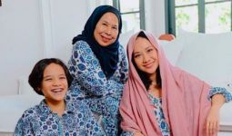 Temani BCL dan Noah Selama 3 Bulan, Ibunda Ashraf Sinclair Jalani Masa Karantina - JPNN.com