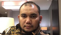Dukung Pernyataan Boni Hargens, Mukhlis Ramlan Ucapkan Kalimat Keras Kepada Fadli Zon dan Razikin - JPNN.com