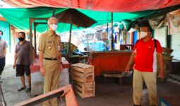Tiga Orang Positif Corona, Pak Ganjar Langsung Sidak ke Pasar Karangayu - JPNN.com