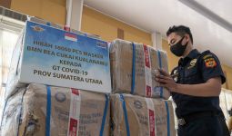 Bea Cukai Kualanamu Hibahkan Ribuan Masker ke Gugus Tugas COVID-19 Sumut - JPNN.com