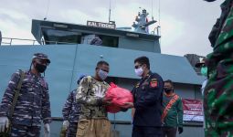 Bea Cukai Ternate Beri Bantuan Untuk Penduduk di Pulau Makian dan Pulau Moti - JPNN.com