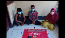 Dua Pria dan Satu Wanita Tertangkap Basah Berbuat Terlarang di Rumah Mbak AM, nih Fotonya - JPNN.com