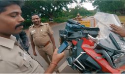 Polisi India Terkagum-kagum dengan Motor Adventure Ini, Ternyata.. - JPNN.com