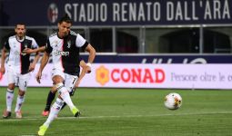 Ronaldo Cetak 2 Gol dalam Laga Bologna Vs Juventus, Tetapi Cuma 1 yang Dihitung - JPNN.com