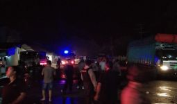 Unjuk Rasa Tolak TKA di Sultra Hingga Tengah Malam, Rusuh - JPNN.com