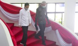 Ganjar Beri Penjelasan Lengkap pada Presiden Jokowi soal Covid-19 di Jateng - JPNN.com