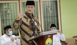 Kunjungi Ponpes Daarul Rahman, Mensos: Disiplin Merupakan Kunci Kesuksesan - JPNN.com