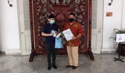 BerryC Active Sanitizer Water Dikirim Puluhan Liter ke Balai Kota - JPNN.com